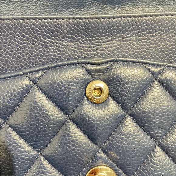 CHANEL  Caviar Medium Classic Double Flap - Picture 11 of 16